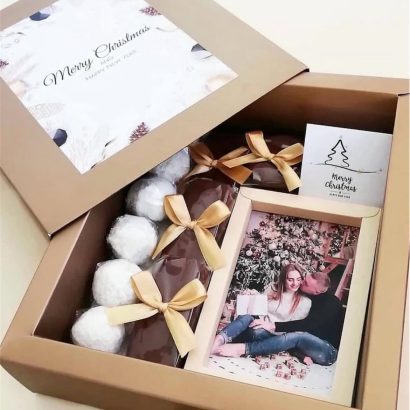 "Gold Charm" Christmas Box